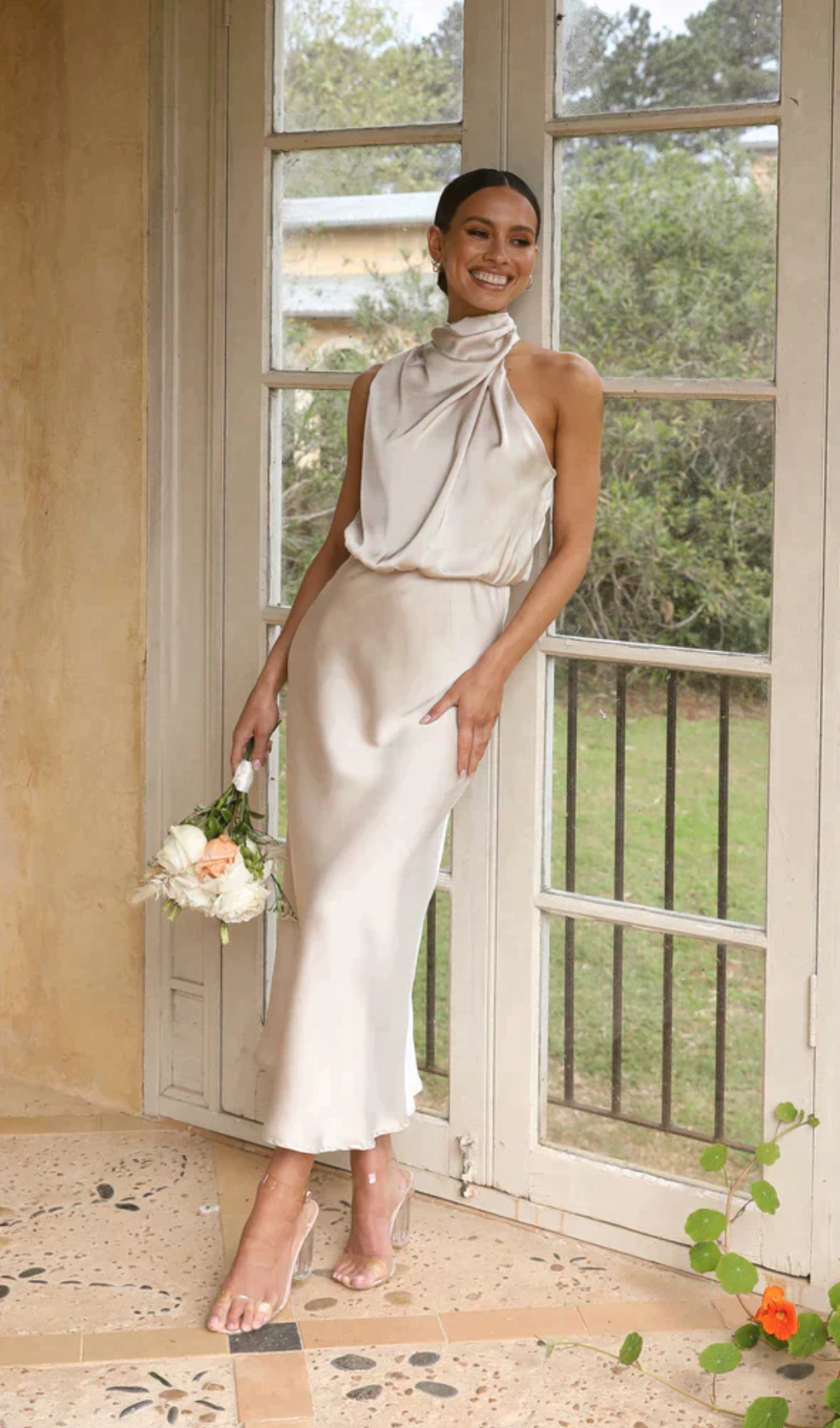 Aranza | Women’s Graduation Dress With V-Neck And Puff Sleeves | Elegant Midi