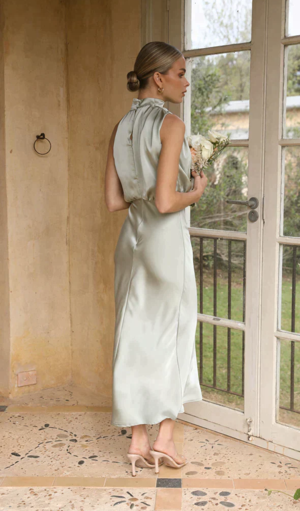 Aranza | Women’s Graduation Dress With V-Neck And Puff Sleeves | Elegant Midi