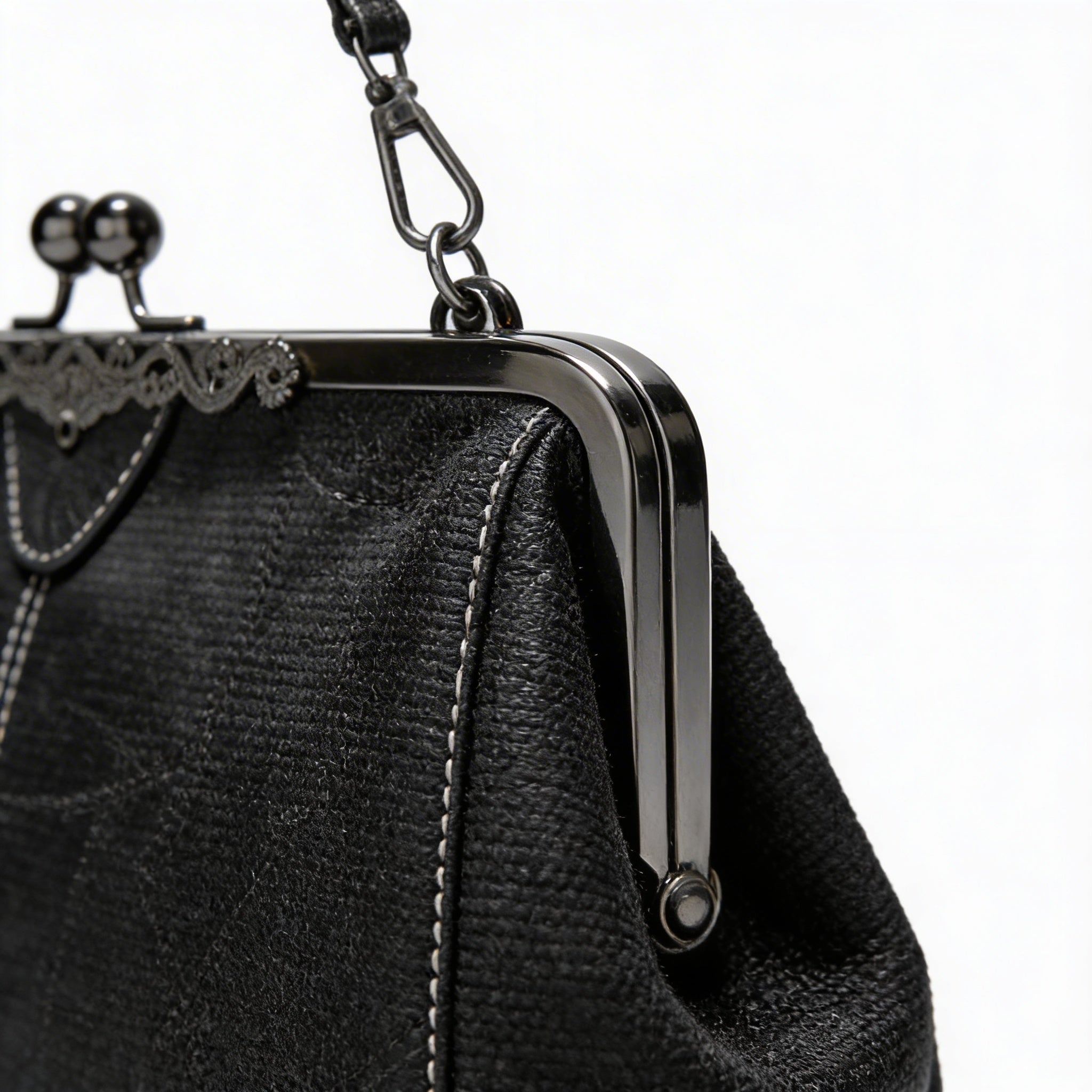 Camila | Women’s Crossbody Bag With Classic Clasp Closure And Contrast Stitch Detail | Retro