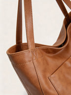 Elowyn | Women’s Crossbody Bag With Fluid Shape And Long Carry Straps | Modern