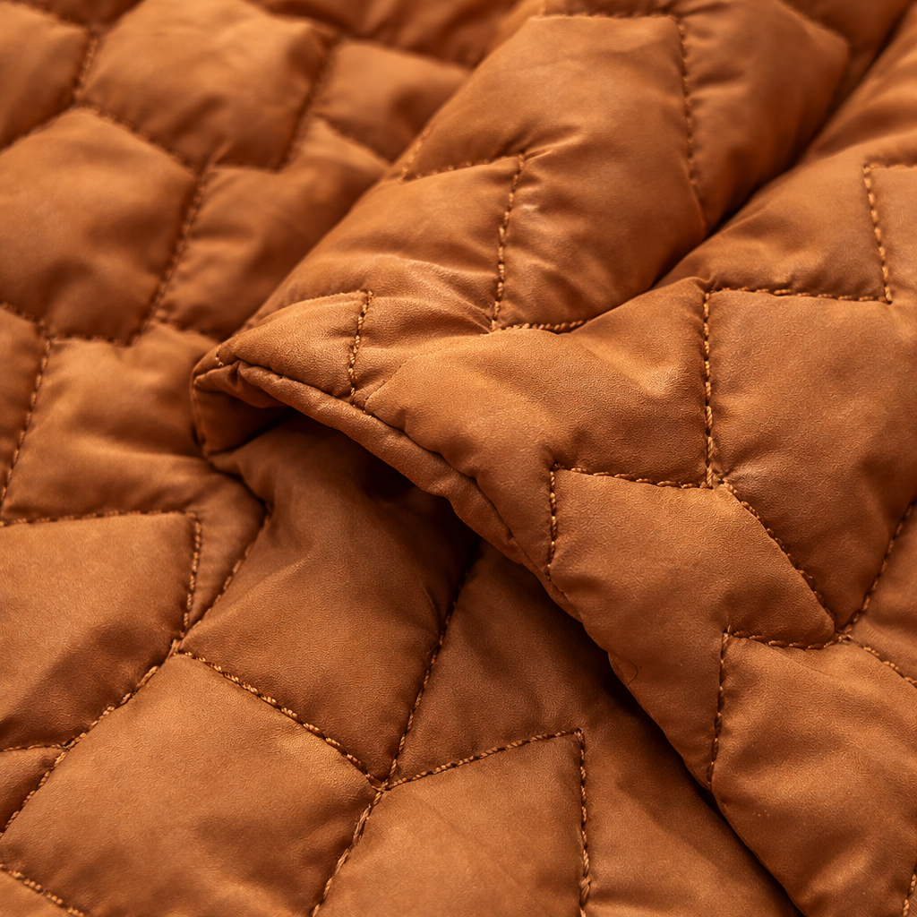 Luz | Women Jacket With Padded Quilted Fabric And Hooded Design | Winter Style