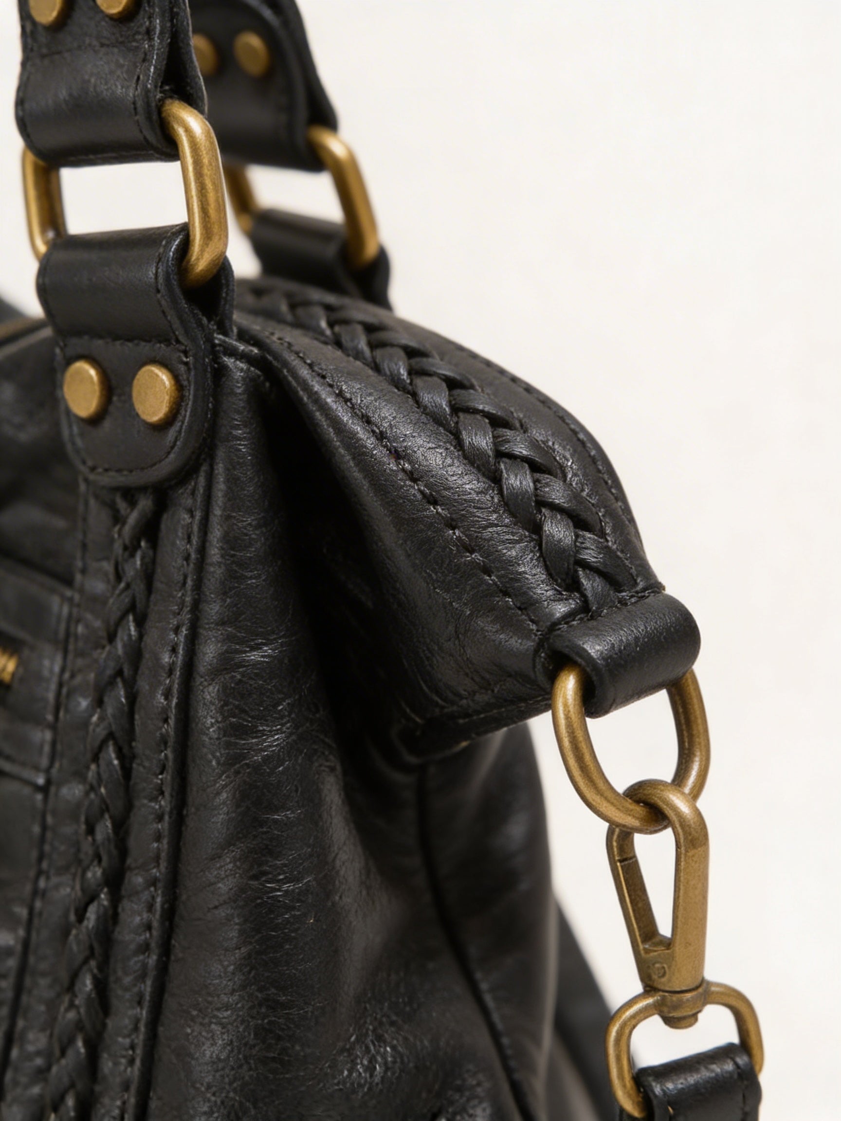 Maren | Women’s Tote Bag With Structured Minimal Shape And Long Strap Detail | Chic